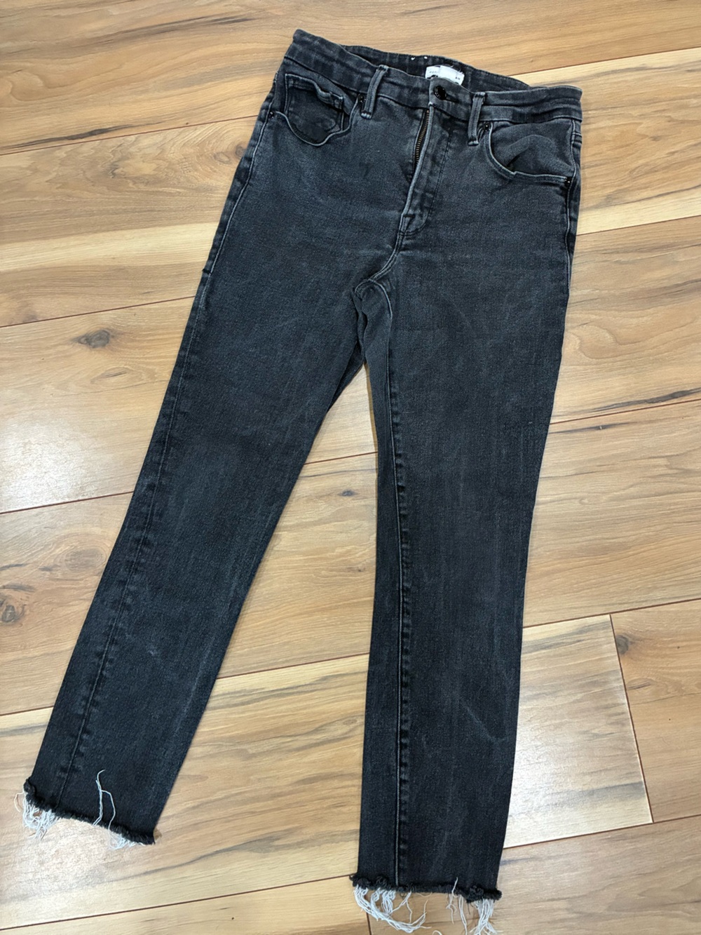 Good American Black Skinny Jeans Women’s Size 6/28 Raw Hem Crop 24” Inseam